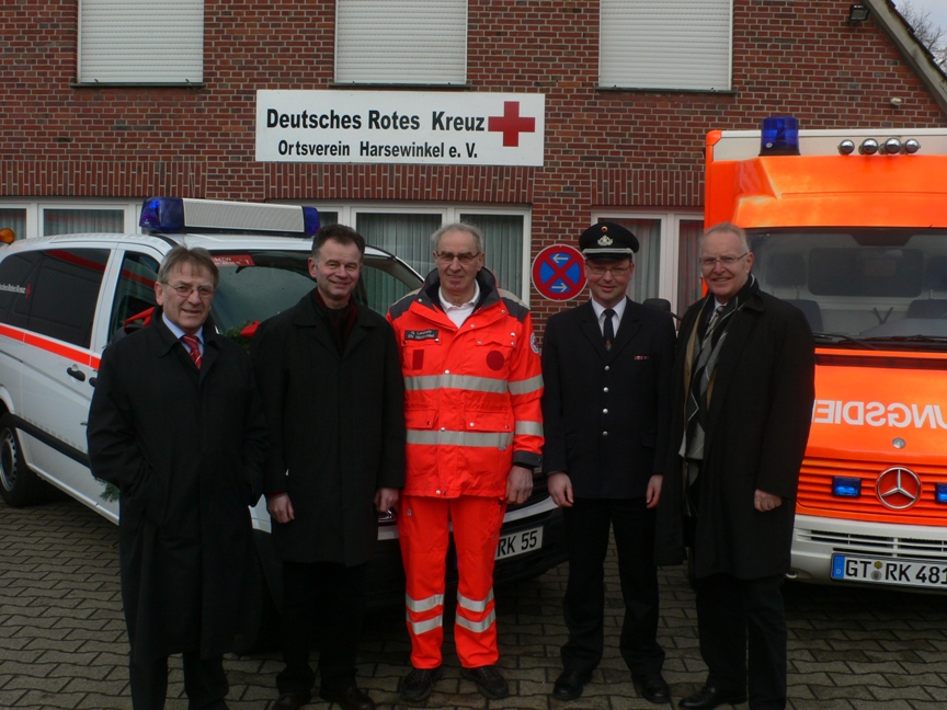 DRK Vors. Heinz Bnnigmann, CDU Brgermeisterkandiat Friedhelm Thte, Stadtbrandmeister Andreas Feismann, DRK Prsident Kreis Gtersloh Bankdirektor i.R. Hans.-G. Vollmer