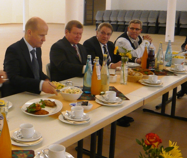 gemeinsames Mittagsessen: Ralph Brinkhaus, Jakob Schneipel, Heinz Bünnigmann & Dieter Berheide